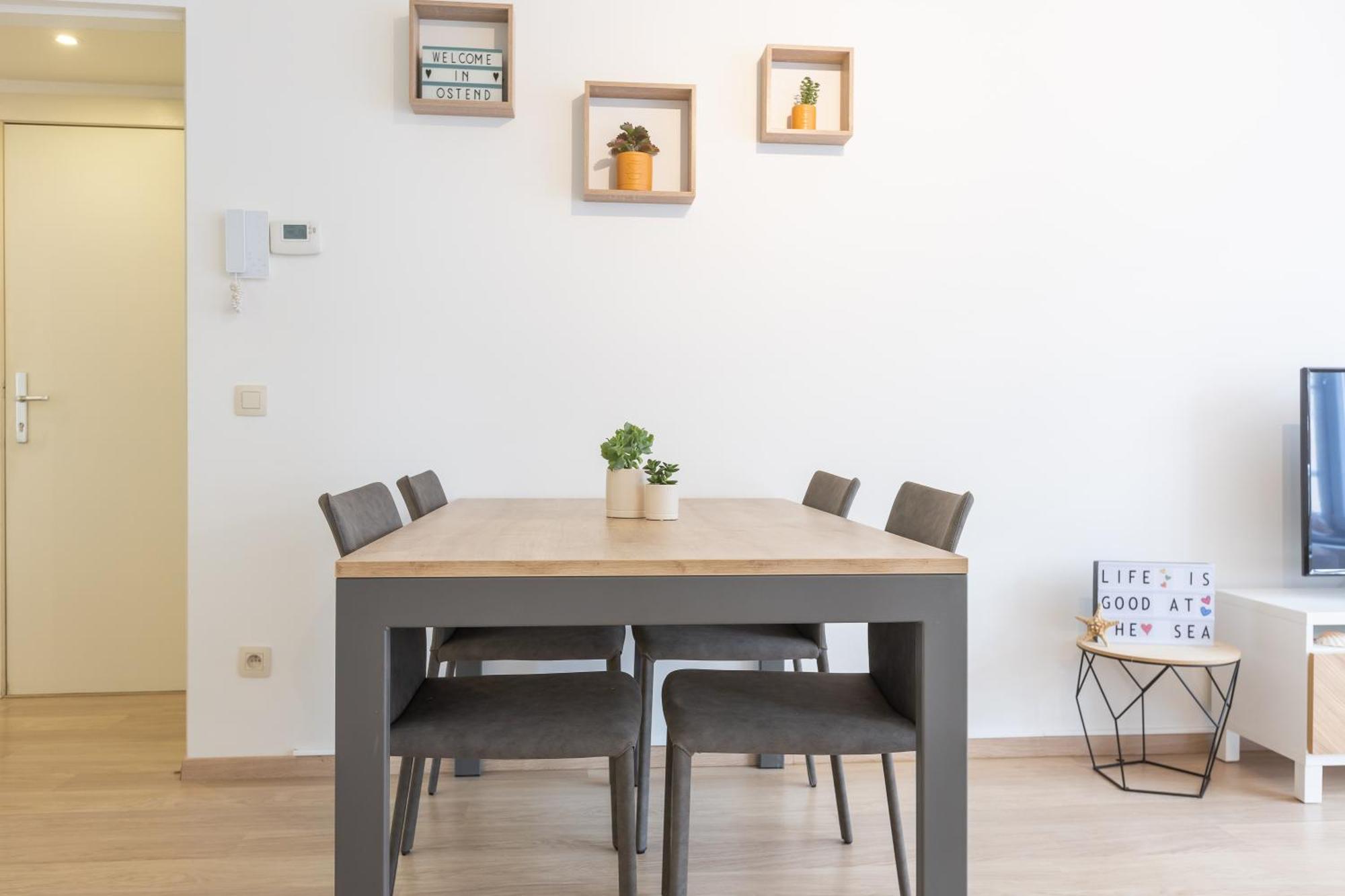 Miramar - Garage Available Apartment Остенде Екстериор снимка