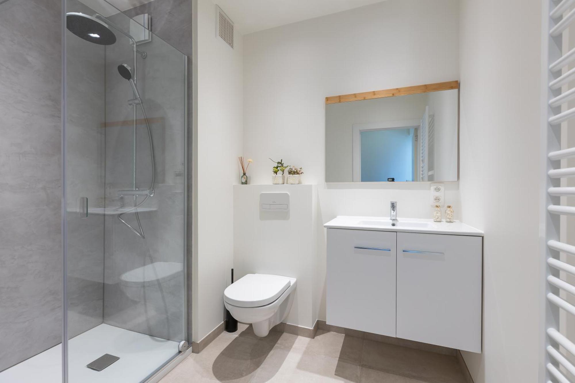 Miramar - Garage Available Apartment Остенде Екстериор снимка